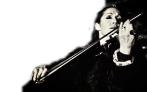 Marina Ayakanishi violin cut